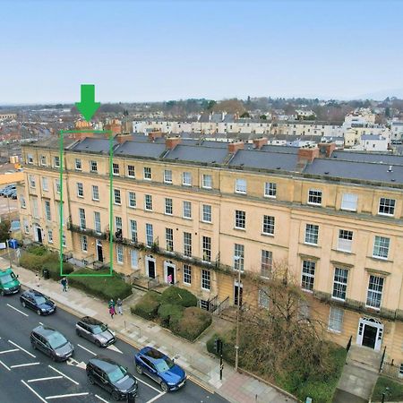 Margaret'S Terrace By Fortuna Property Cheltenham Buitenkant foto