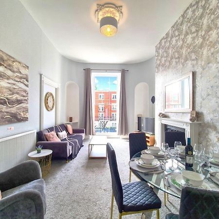 Margaret'S Terrace By Fortuna Property Cheltenham Buitenkant foto