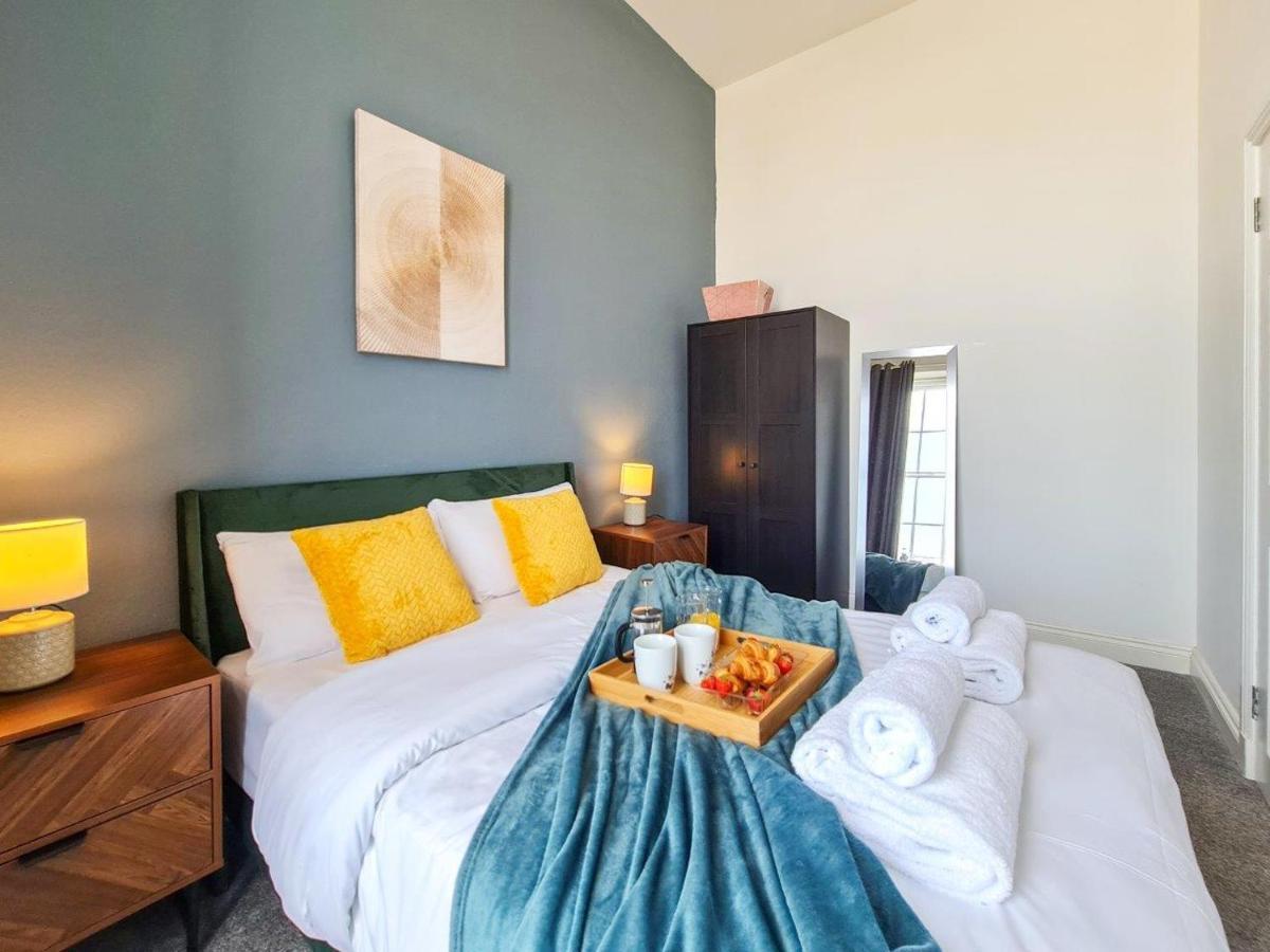 Margaret'S Terrace By Fortuna Property Cheltenham Buitenkant foto